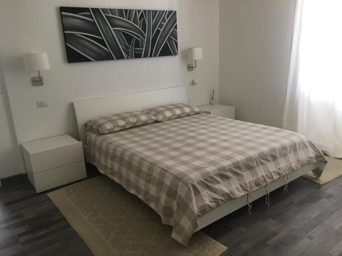 Vinile Apartment Cagliari Exterior foto